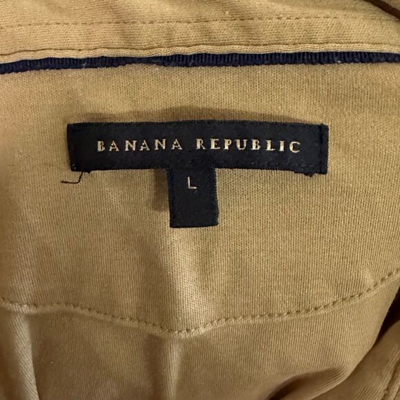 Banana Republic Women's Tan Button Up Top, Large - Picture 5 of 6
